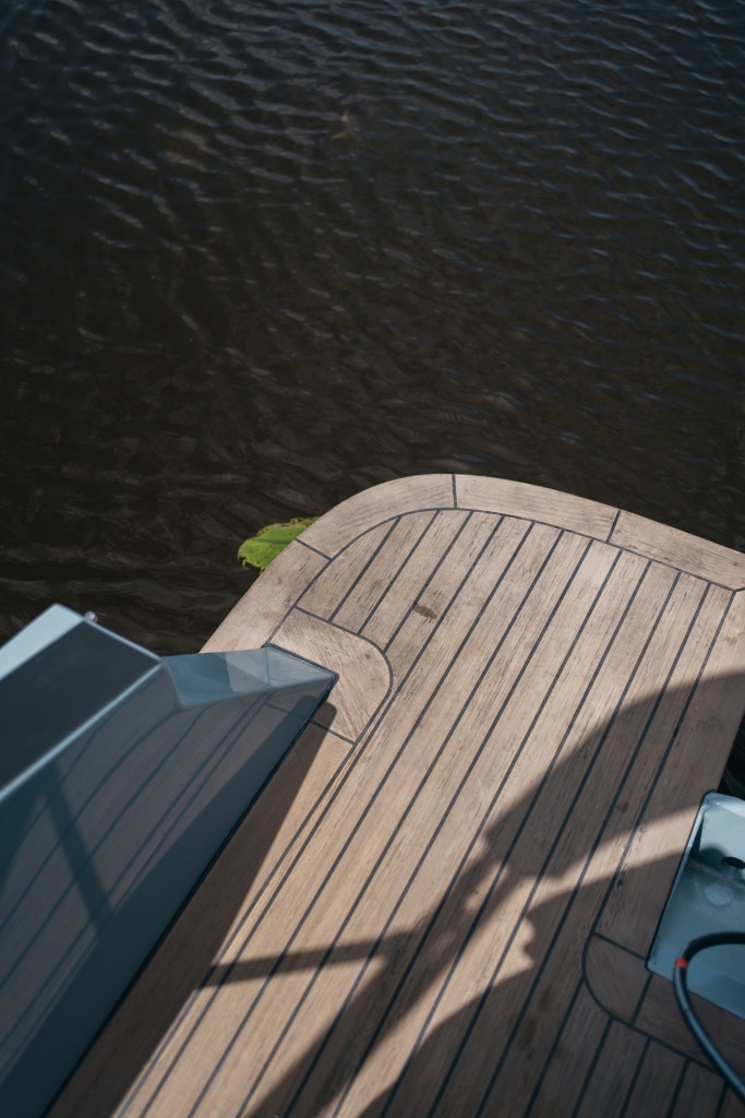 Vloer op maat gemaakte boot