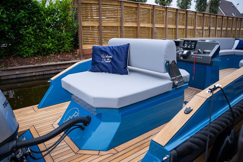 Boot met opmaat gemaakte kussens